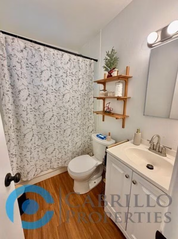 5509 Camber Dr San Diego, CA 92117 photo 2