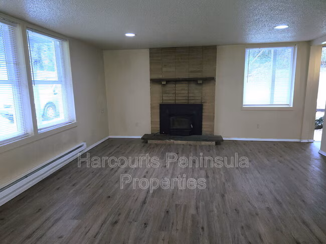 7155 Tracyton Boulevard Northwest, Bremerton, WA 98311 photo 2