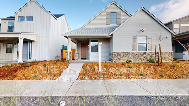 1308 Waldorf Ln Rohnert Park, CA 94928 photo 2