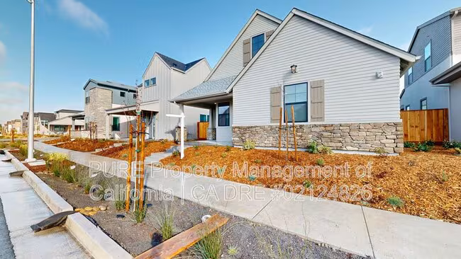 1308 Waldorf Ln Rohnert Park, CA 94928 photo 5