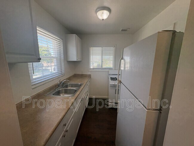 104 E 6th St Antioch, CA 94509 photo 5