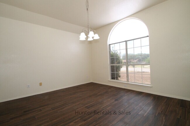 2603 Brook Hollow Cir Killeen, TX 76542 photo 5