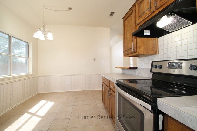 2603 Brook Hollow Cir Killeen, TX 76542 photo 4