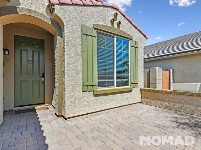 3 Bedroom Single Family Home in Phoenix photo 2