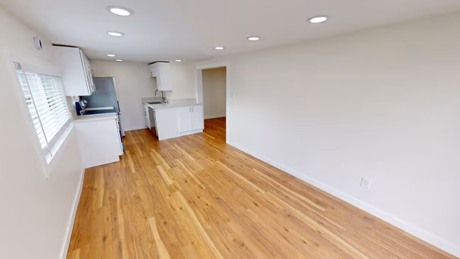 1478 Seacoast Dr Imperial Beach, CA 91932 photo 2