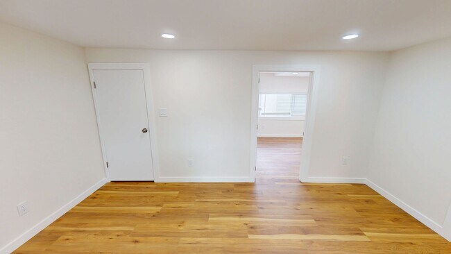 1478 Seacoast Dr Imperial Beach, CA 91932 photo 5