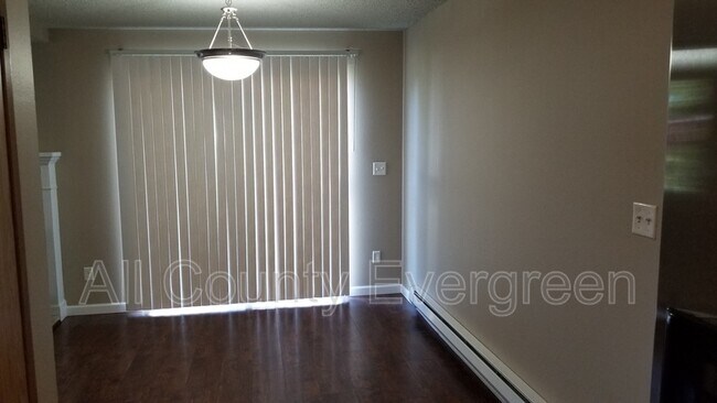 904 31st St NE Auburn, WA 98002 photo 5