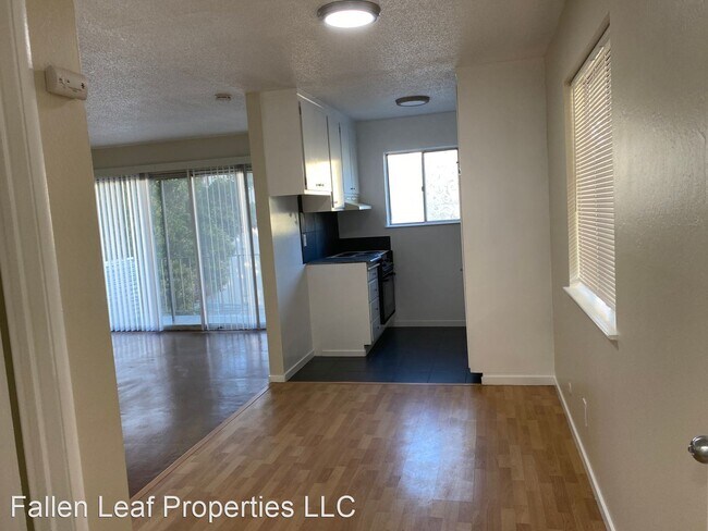 10 Moss Ave Oakland, CA 94610 photo 4
