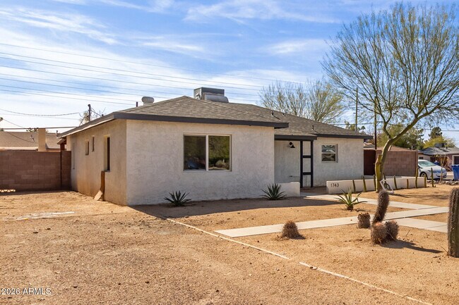 1743 West Verde Lane, Phoenix, AZ 85015 photo 3
