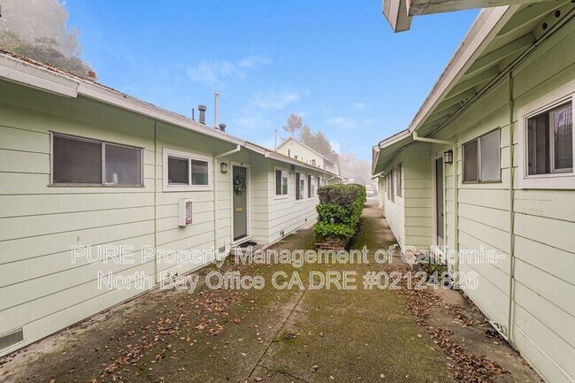 734-C Slater St Santa Rosa, CA 95404 photo 2
