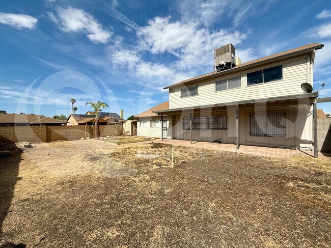 6630 S 42nd St Phoenix, AZ 85042 photo 2