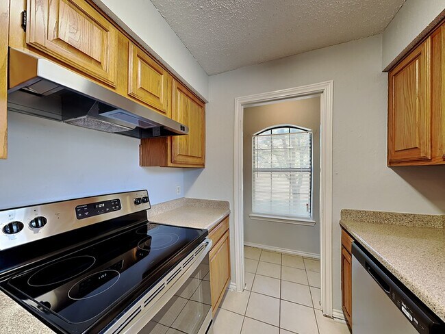 701 Penn Place, Cedar Hill, TX 75104 photo 4