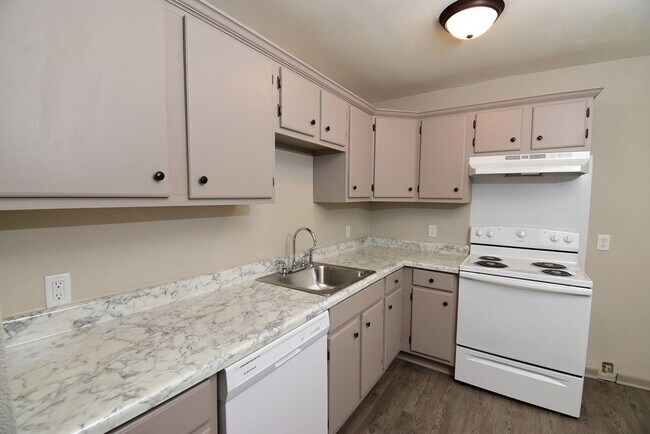 518 Loraine Cir Greenville, TX 75401 photo 5