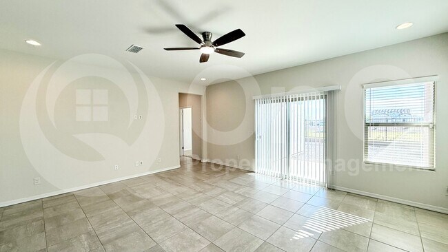 17839 W Getty Dr Goodyear, AZ 85338 photo 4