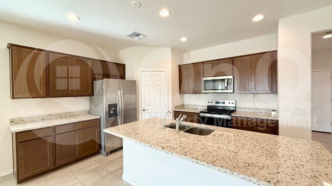 17839 W Getty Dr Goodyear, AZ 85338 photo 2