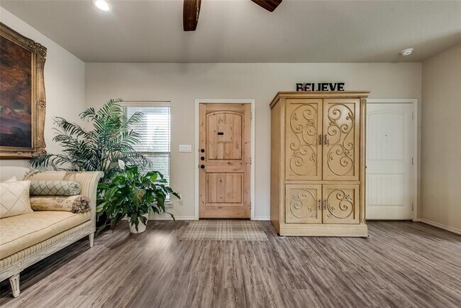 1014 Skyview Ct Midlothian, TX 76065 photo 4