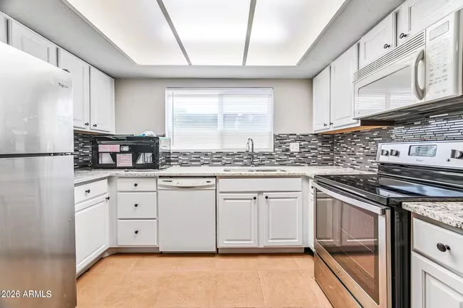 1560 W Sahuaro Dr Phoenix, AZ 85029 photo 5