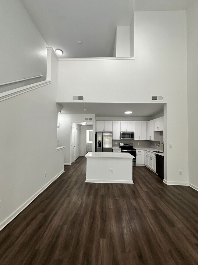 6740 Davidson St The Colony, TX 75056 photo 2