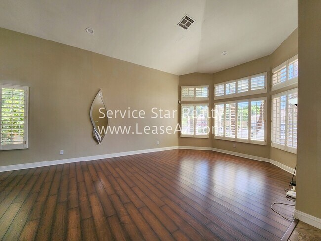 6300 W Corona Dr photo 5
