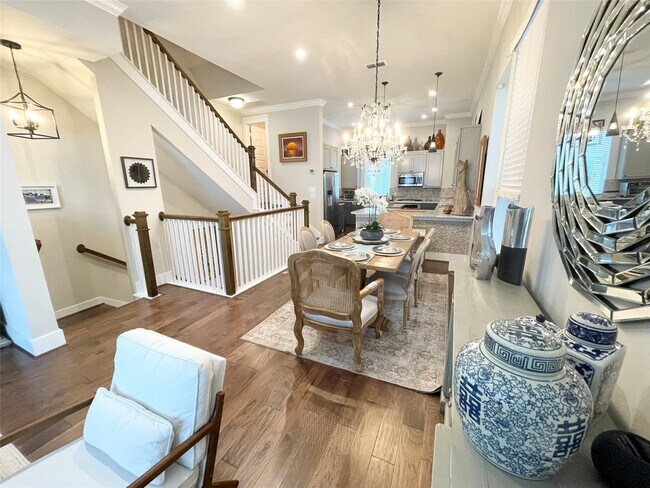 809 Leavenworth Avenue, Houston, TX 77008 photo 5