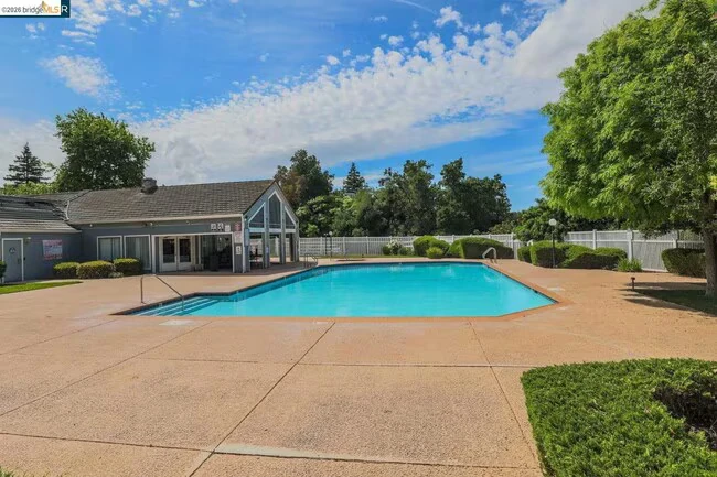 2701 Harvest Ln Antioch, CA 94531 photo 2
