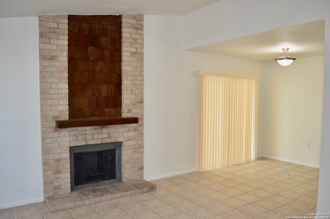 3543 Bottomless Lake San Antonio, TX 78222 photo 4