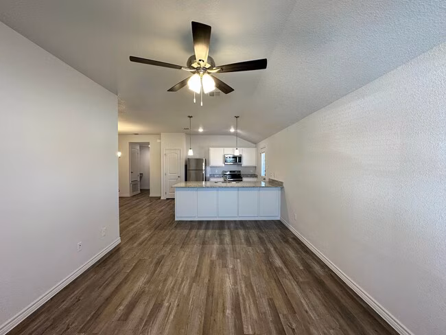 218 Dolphin Dr Temple, TX 76501 photo 4