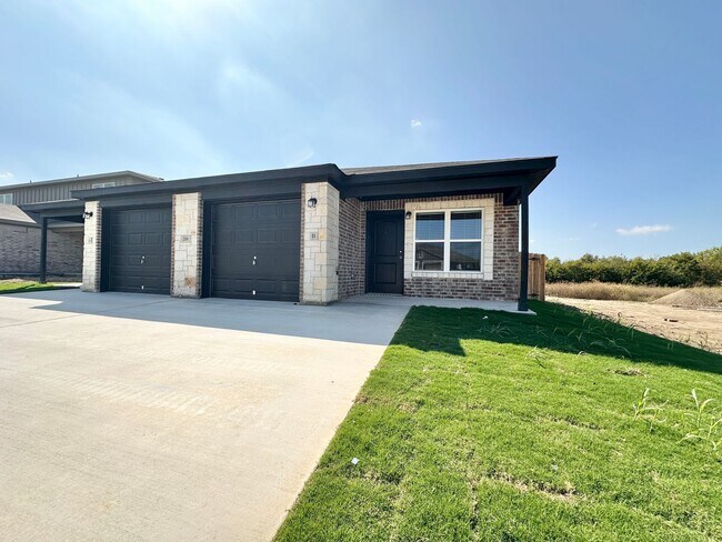 218 Dolphin Dr Temple, TX 76501 photo 2
