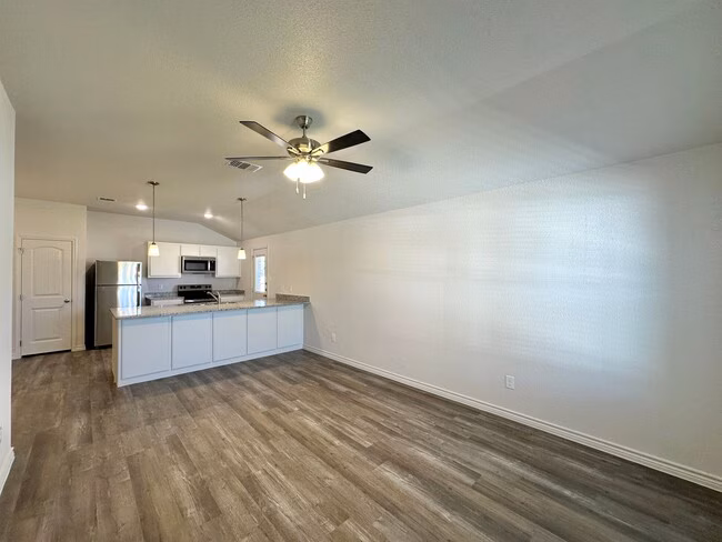 218 Dolphin Dr Temple, TX 76501 photo 3