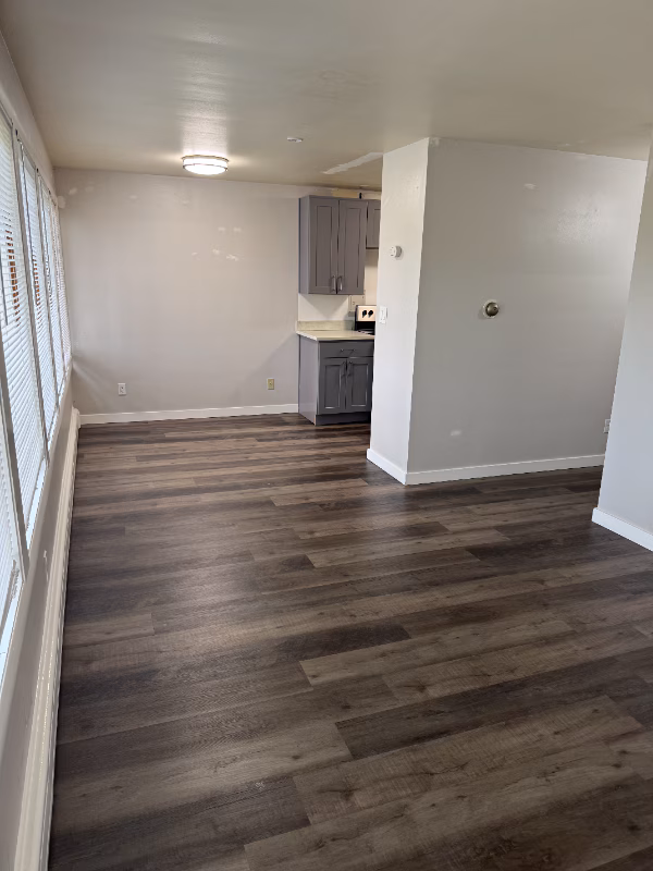 4748 22nd Ave NE seattle, WA 98105 photo 2