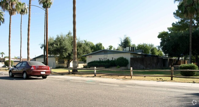 Villa Jay Apartments photo 4