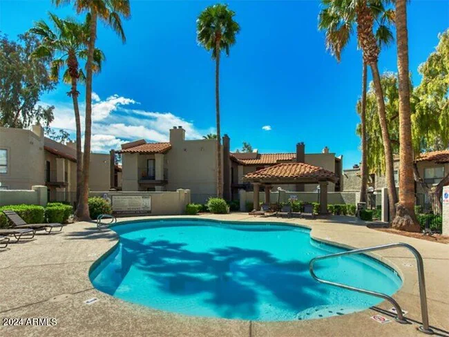 1130 E Grovers Ave Phoenix, AZ 85022 photo 4