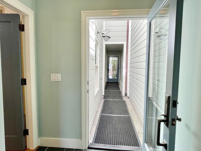 34 Rivoli Street, San Francisco, CA 94117 photo 4