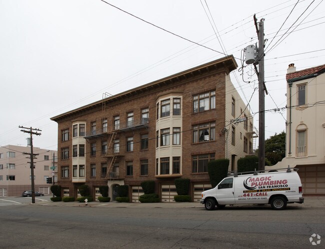 1580 Filbert Street, San Francisco, CA 94123 photo 2