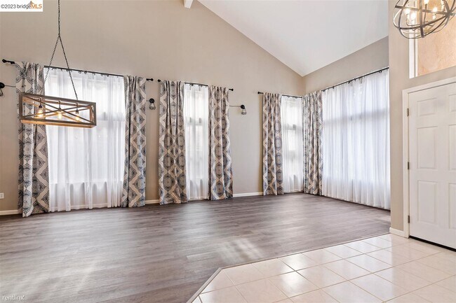 701 Black Oak Way, Antioch, CA 94509 photo 5