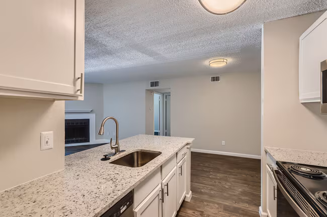 Fieldcrest Apartments photo 3