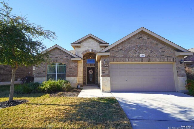 1323 Kingbird Ct San Antonio, TX 78245 photo 2