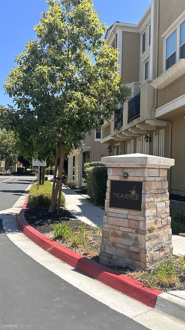 1976 Momentum Drive, Milpitas, CA 95035 photo 3