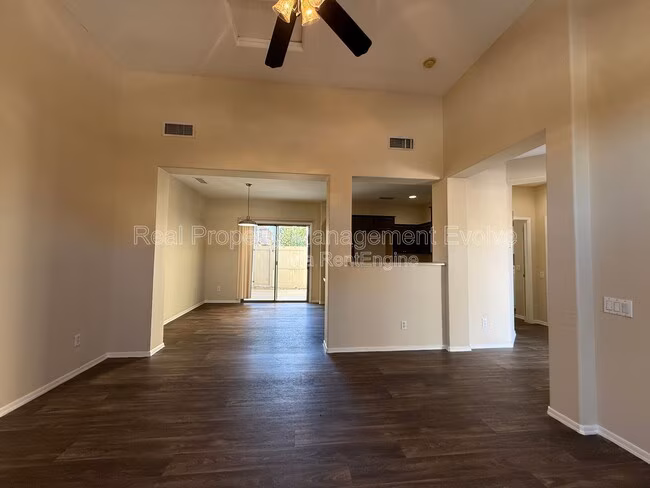8323 W Sheridan St Phoenix, AZ 85037 photo 4