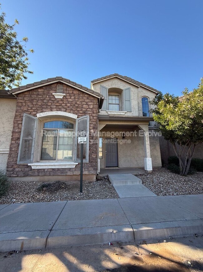 8323 W Sheridan St Phoenix, AZ 85037 photo 2