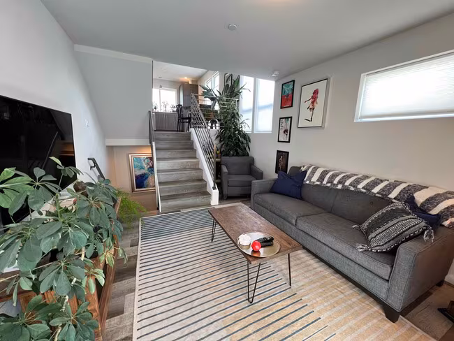 6251 8th Avenue Northwest, Seattle, WA 98107 photo 2