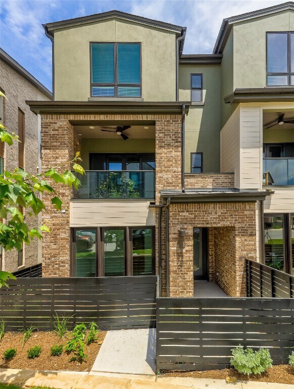 4703 Unity Cir Austin, TX 78731 photo 2
