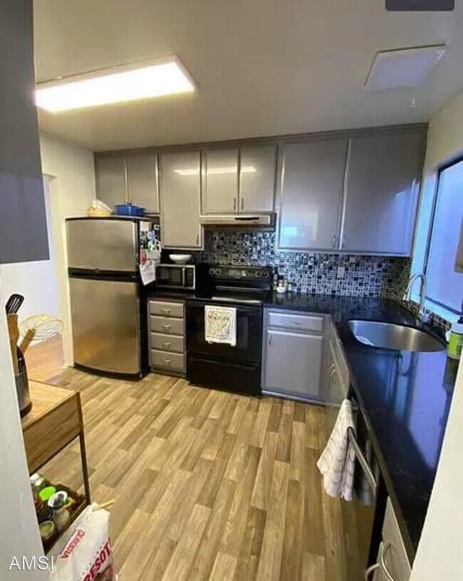 445 Upper Terrace, San Francisco, CA 94117 photo 4
