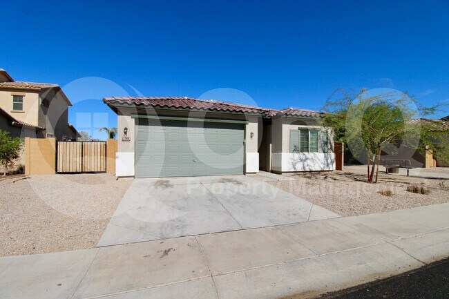 744 East Diamond Drive
