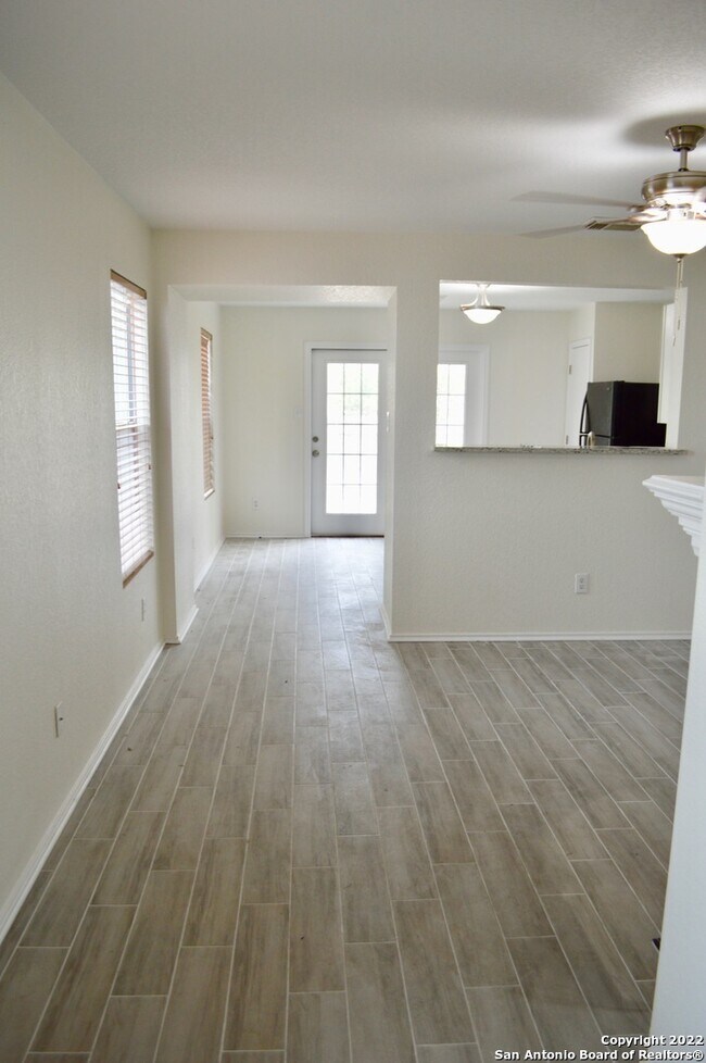 10130 Fourwind Pass San Antonio, TX 78245 photo 3