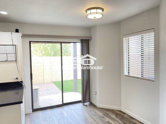 2201 E Pinchot Ave Phoenix, AZ 85016 photo 5