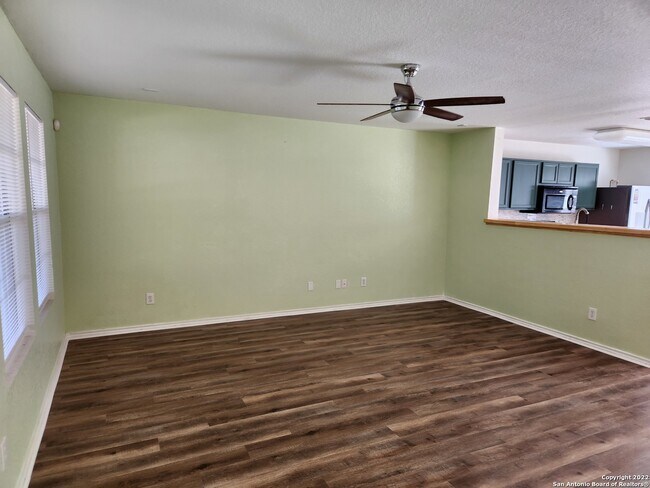 6010 Gunlock Cove San Antonio, TX 78233 photo 3