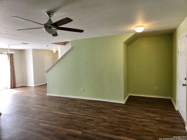 6010 Gunlock Cove San Antonio, TX 78233 photo 5