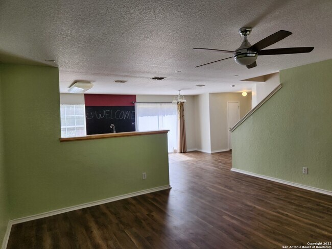 6010 Gunlock Cove San Antonio, TX 78233 photo 4