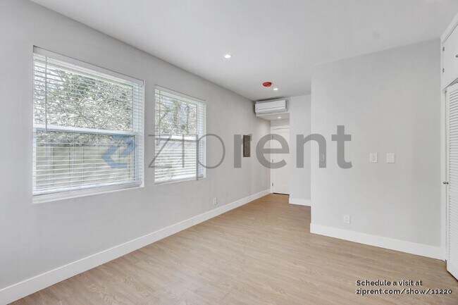 1559 9th Ave San Francisco, CA 94122 photo 3